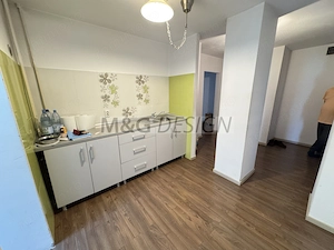 Apartament 3 camere zona Andrei Saguna etaj 2 - imagine 2