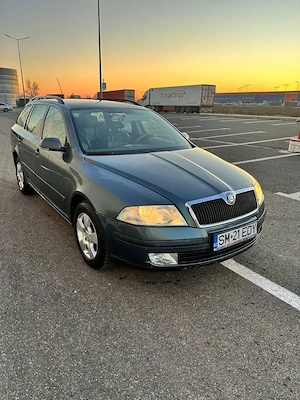 Vând Skoda Octavia 2 2006 Primul proprietar in tara! Motor 1.6 Benzina Stare buna, pret 1800 euro ne - imagine 2