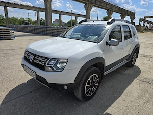 Dacia Duster 4x4 1.5 dci 2016 - clima, scaune incalzite, cui, senzori