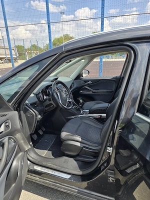 Opel Zafira Tourer 2.0 CDTI   7 locuri - imagine 6