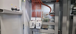 Angajam TEHNICIAN instalare sisteme de securitate   ELECTRICIAN   Ajutor ELECTRICIAN - imagine 5