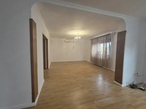 Vila reprezentativa10 camere| 542 MP | Activitati Comerciale | PIPERA  (langa Erou Iancu Nicolae) - imagine 3