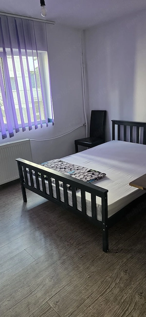 Inchiriez Ap. 2 camere Rogerius, str.Ovidiu colt cu Lacul Rosu,Et 1,loc de parcare - imagine 2