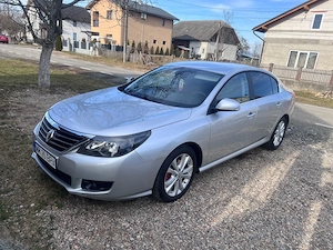 renault latitude  - imagine 3