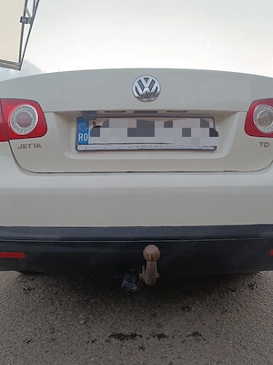 Vând Vw Jetta 1.9 TDI - imagine 5