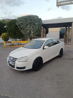 Vând Vw Jetta 1.9 TDI - imagine 3