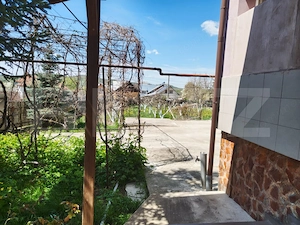 Casă P+1+M, 490 mp, teren 2.714 mp, zona Pucioasa - imagine 7