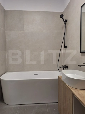 Apartament 2 camere, 45 mp, terasa 10 mp, zona Eroilor - imagine 9