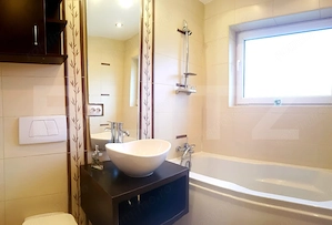 Apartament 2 camere, 60 mp, garaj, pet friendly, zona strazii Trifoiului - imagine 6