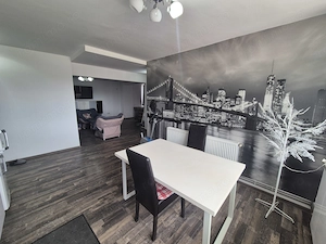 Vand apartament centru 