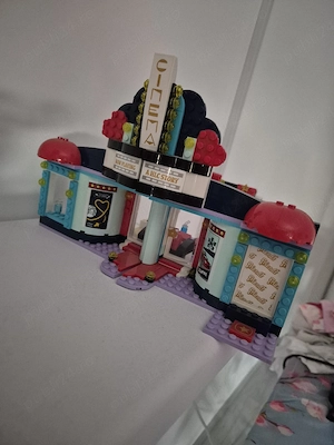 LEGO Friends - Cinematograful din Heartlake City 41448