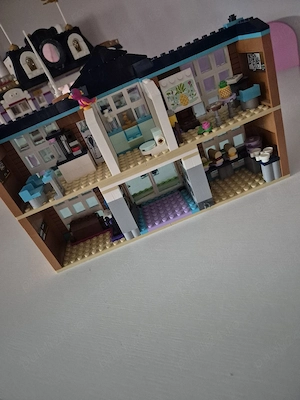 LEGO Friends - Scoala orasului Heartlake 41682
