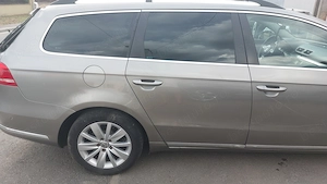 Volkswagen Passat B7   2.0 tdi  xenon   Automat   2012   Avariat - imagine 4