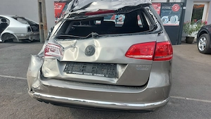 Volkswagen Passat B7   2.0 tdi  xenon   Automat   2012   Avariat - imagine 6