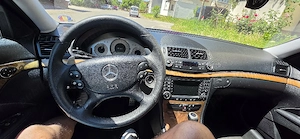 Mercedes E 220 - imagine 3