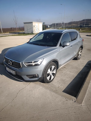 Volvo XC40 B4 AWD 2021 - imagine 4