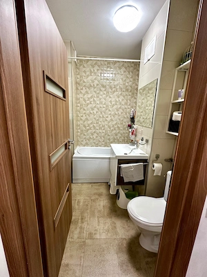 Proprietar vând apartament 4 camere, 84 mp, decomandat, zonă centrală Gh. Lazar - imagine 6