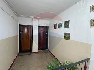 Apartament cu 3 camere de vânzare în zona Centrala, Fagaras - imagine 3