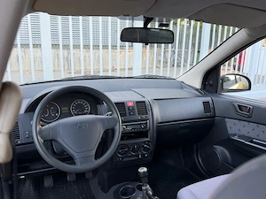 Hyundai GETZ   An fabricație : 2005   Km parcursi:90.000km! Reali verificabili    Culoare : Original - imagine 4