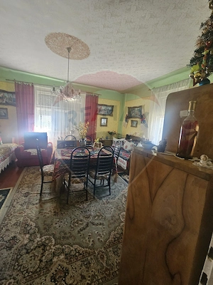 Casă / Vilă cu 3 camere de vânzare