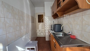 Apartament cu 2 camere, etaj intermediar, centrala proprie, zona Dacia - imagine 12