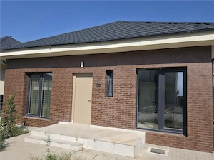 Casa parter - Tunari - 3 camere - 2 bai - 102 mp - prima inchiriere - imagine 12