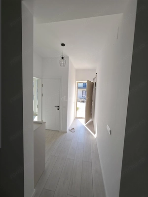 Casa parter - Tunari - 3 camere - 2 bai - 102 mp - prima inchiriere - imagine 9