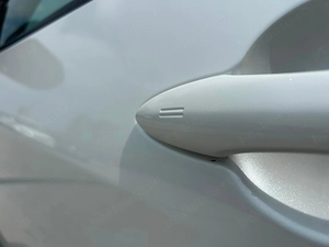 Toyota Yaris - imagine 15