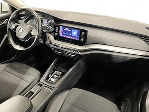 Skoda Octavia - imagine 8