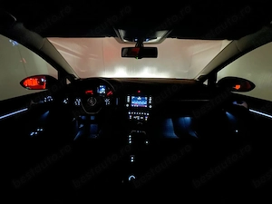 Volkswagen Golf - imagine 7