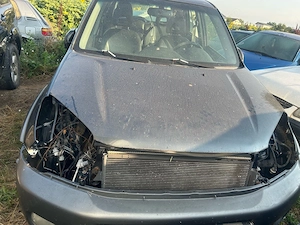 Dezmembrez Toyota Rav 4 - imagine 5