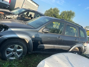 Dezmembrez Toyota Rav 4