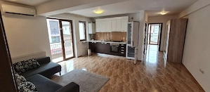 apartament 3 camere - imagine 2