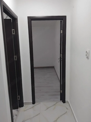 apartament cu doua camere la parter  - imagine 2