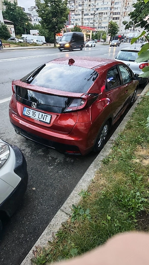 Honda Civic 1.8 benzina - imagine 2