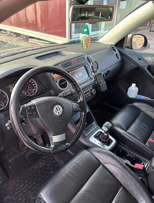 Vând Volkswagen Tiguan din 2009,4x4, automat, dotări pachet full - imagine 5