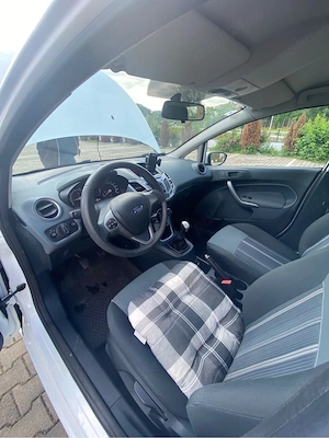 Vand ford fiesta 2010 1.2 benzina - imagine 1