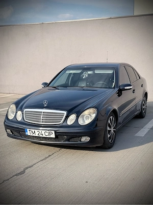 Vând Mercedes Eclass W211 2.2diesel - imagine 2