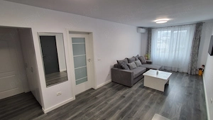 Vând apartament 4 camere - imagine 2