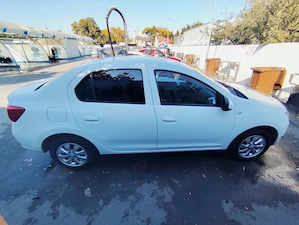 Vând Dacia Logan, an fabricație 2015, echipată cu motorizarea economică de 0.9 TCe și instalație GPL - imagine 4