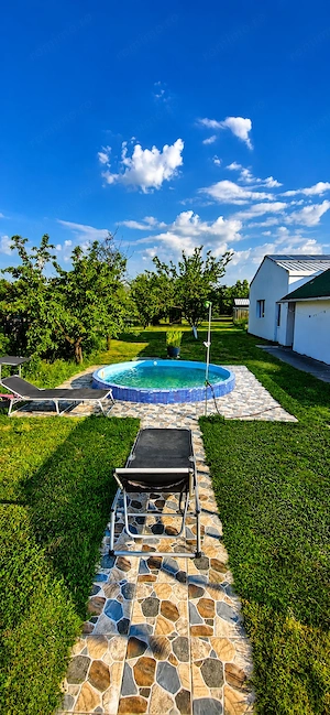 Casa deosebita in Fughiu,Osorhei,teren 3000mp,piscina,hala,Crisul Repede in spatele terenului - imagine 4