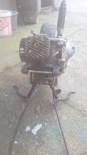 Dezmembrez Piaggio 50cc 2T   100% piese originale Piaggio - imagine 5