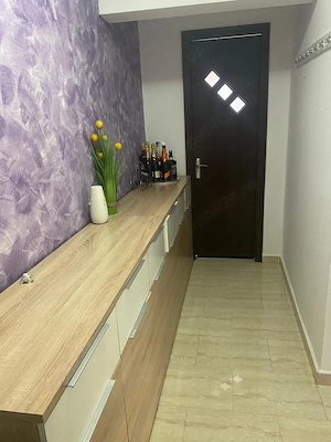 Se vinde apartament parțial mobilat - imagine 2