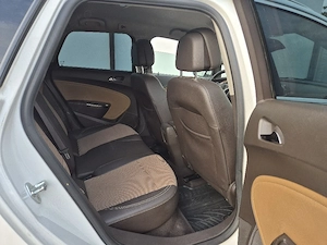 Opel Astra J - imagine 2