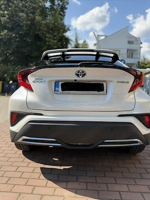 Toyota C-HR 2021 Full Hybrid 2.0, 184 cp Full Options ALB METALIZAT - imagine 3