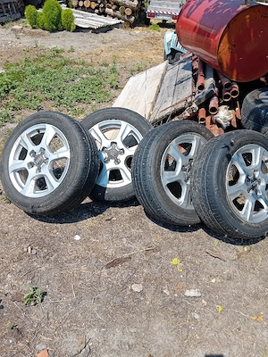 cauciucuri cu jante 