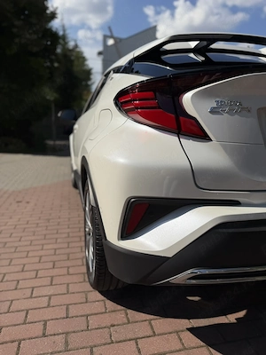 Toyota C-HR 2021 Full Hybrid 2.0, 184 cp Full Options ALB METALIZAT - imagine 6