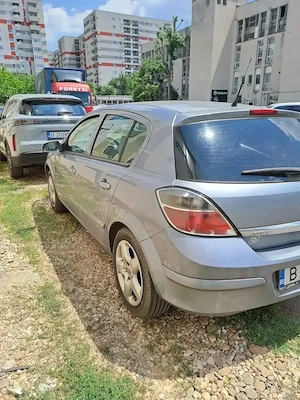 Opel Astra H 2008 - imagine 2