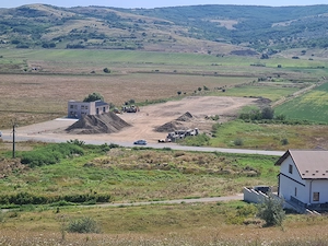 Vând teren Dn 24 nod rutier viitor sens giratoriu varianta - imagine 2