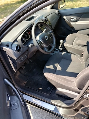 Vand Dacia Logan MCV Benzină, Motor 898-90CP,An 2017 - imagine 9